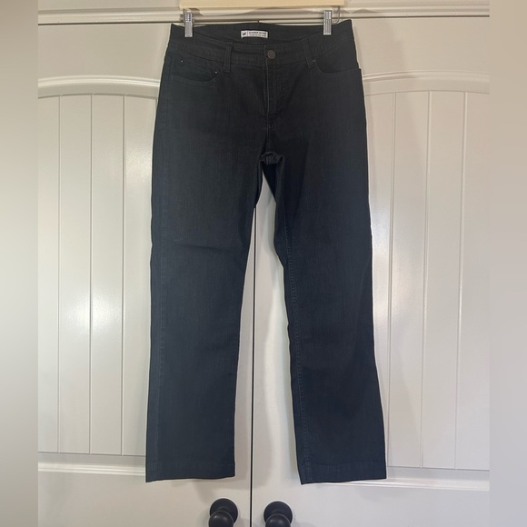 Lee “Slender Secret” Wide Leg, Black Jeans. Size 10 Petite. - Picture 1 of 5